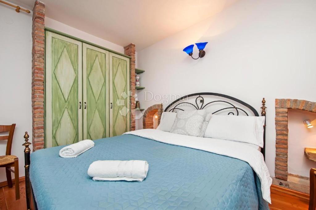 Hiša Rovinj, 200m2