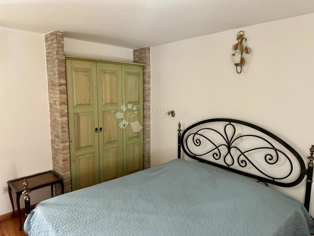 Hiša Rovinj, 200m2