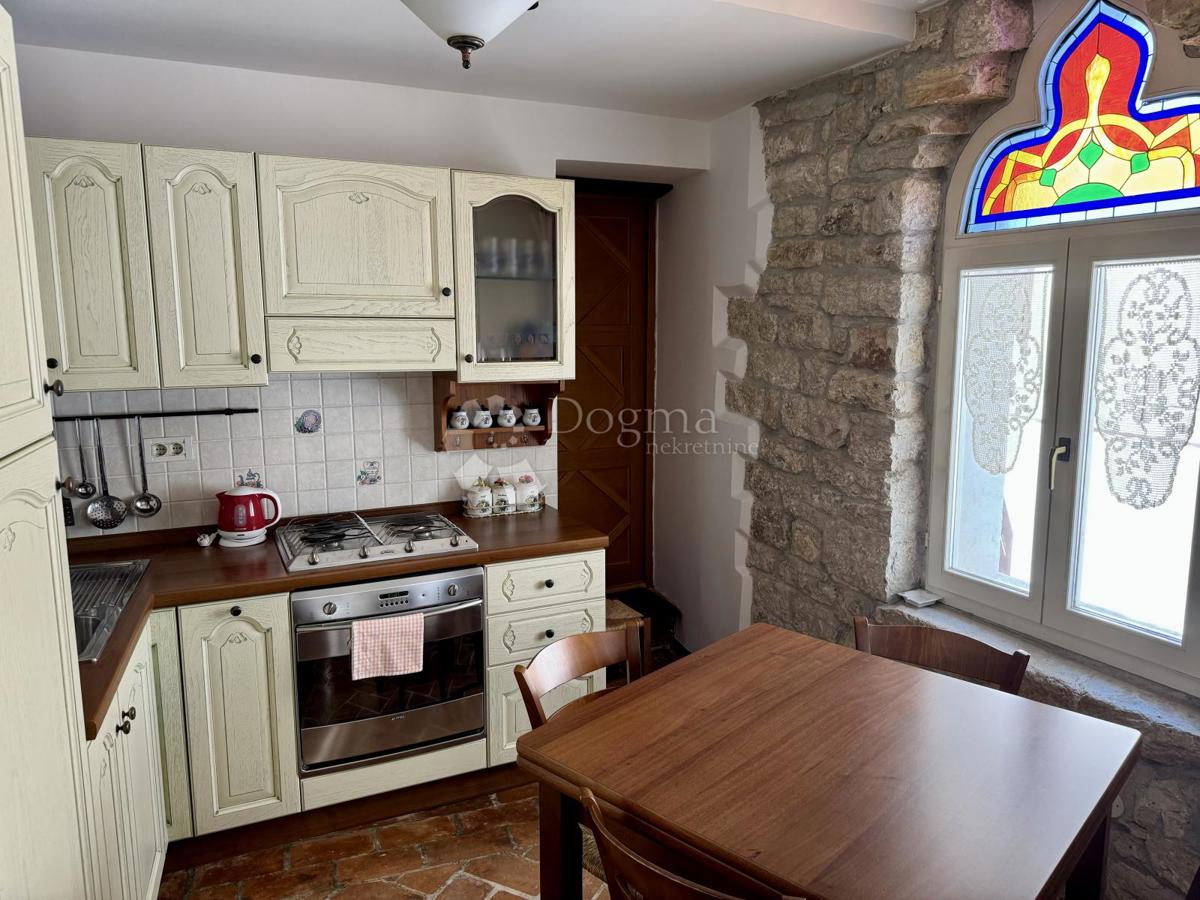 Hiša Rovinj, 200m2