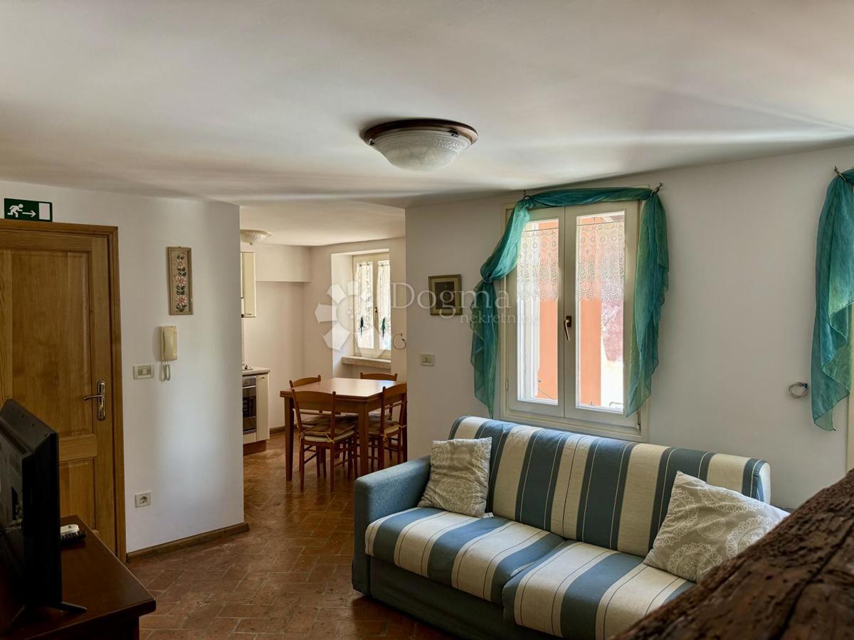 Hiša Rovinj, 200m2