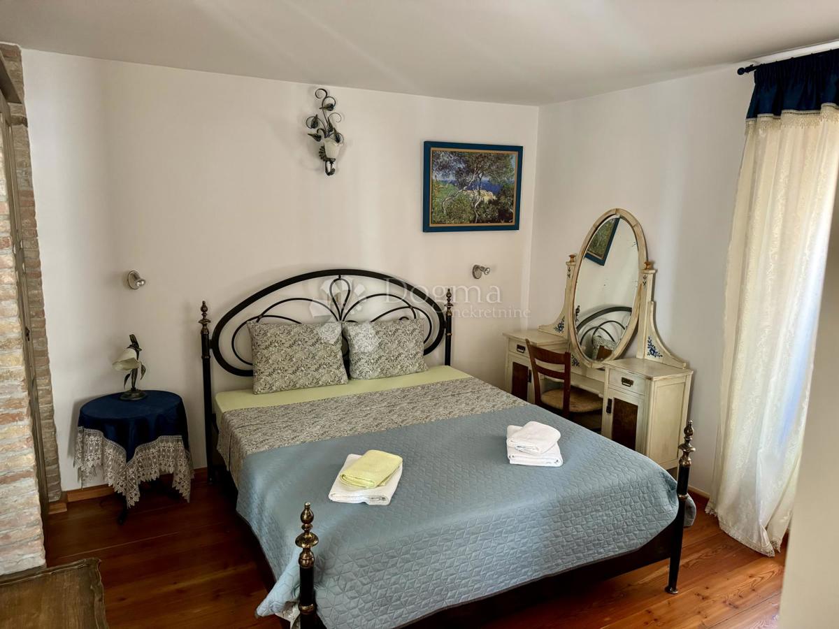 Hiša Rovinj, 200m2
