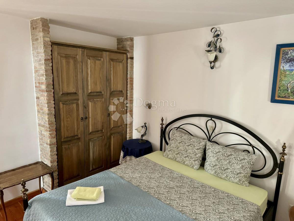 Hiša Rovinj, 200m2