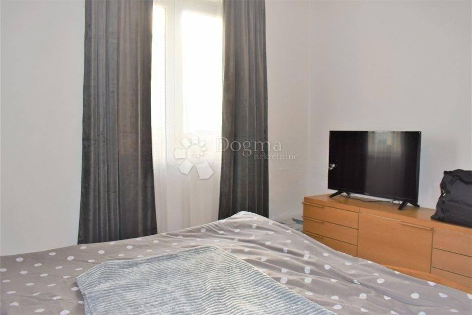 Stanovanje Rovinj, 77m2