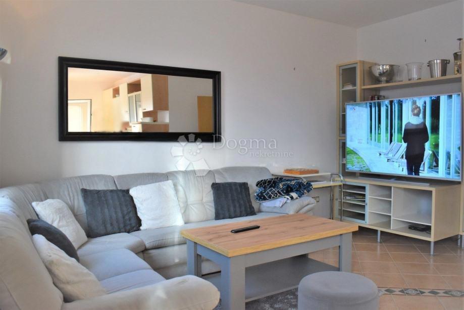 Stanovanje Rovinj, 77m2