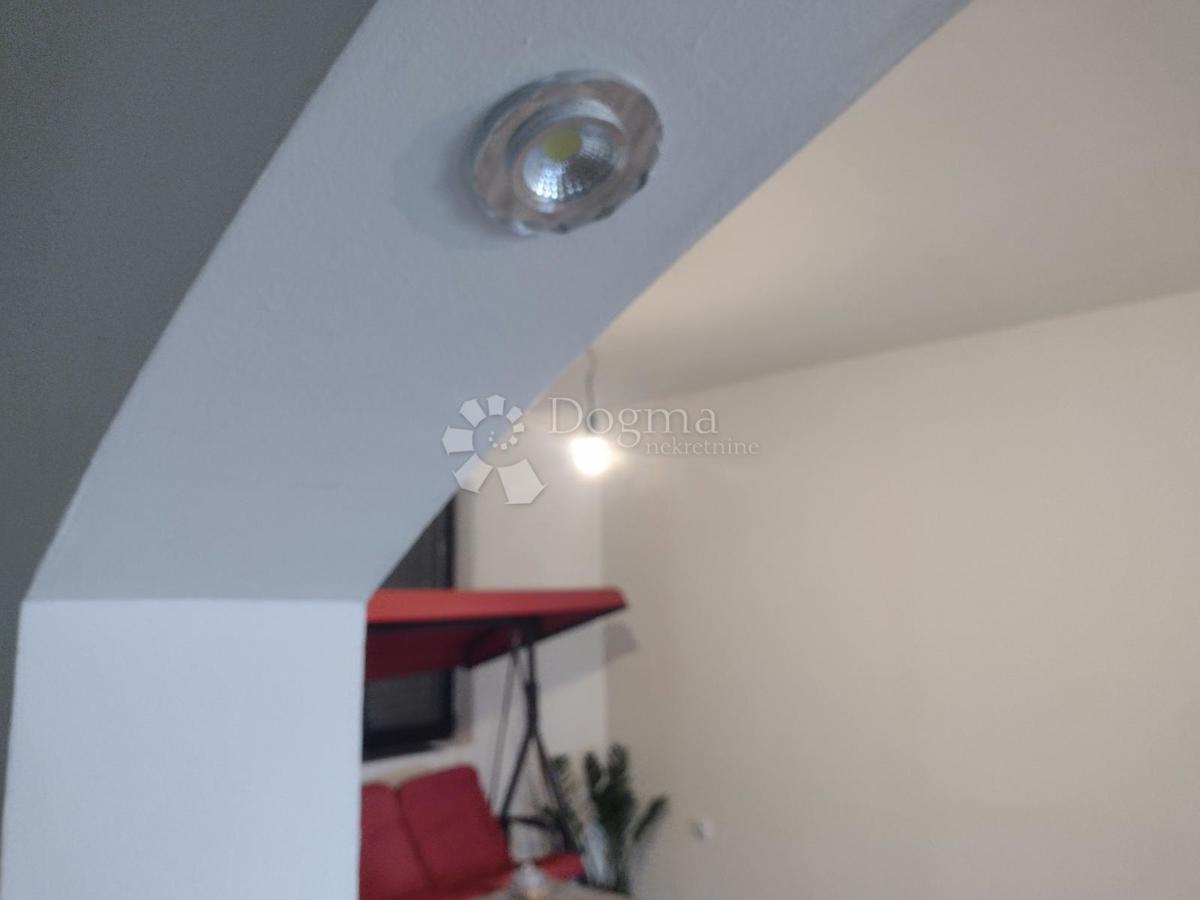 Hiša Glina, 280m2