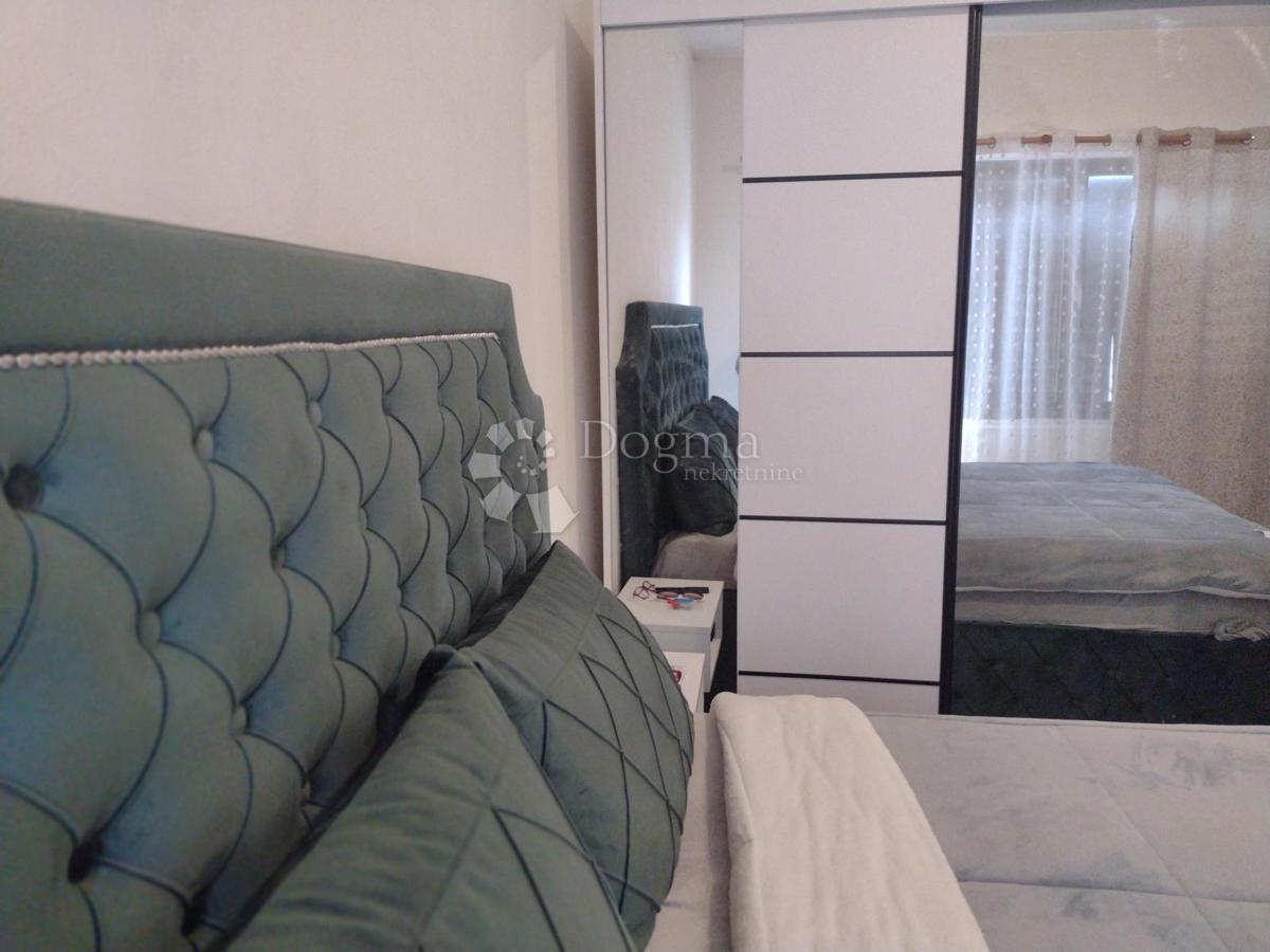 Hiša Glina, 280m2