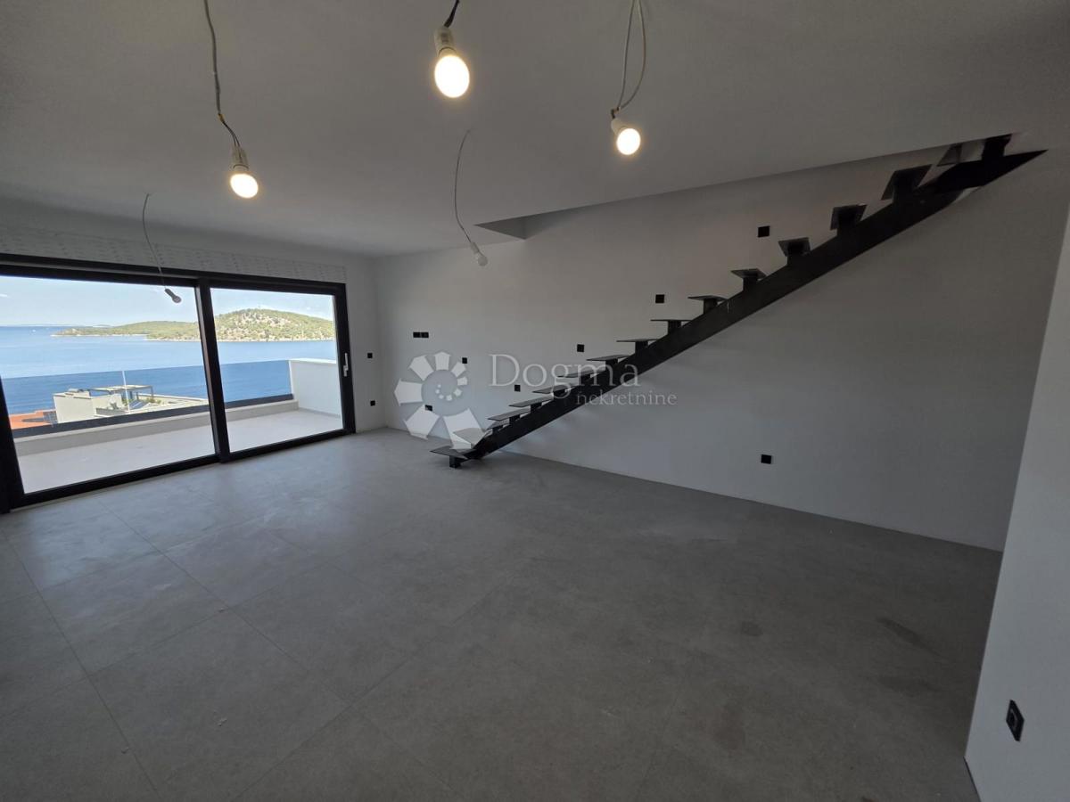 Stanovanje Ražanj, Rogoznica, 89m2