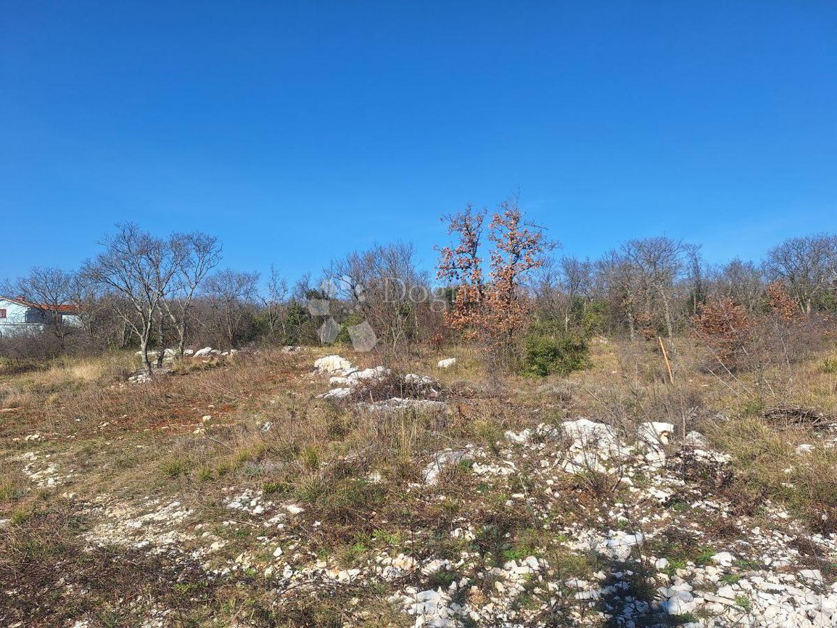 Zazidljivo zemljišče Labin, 761m2
