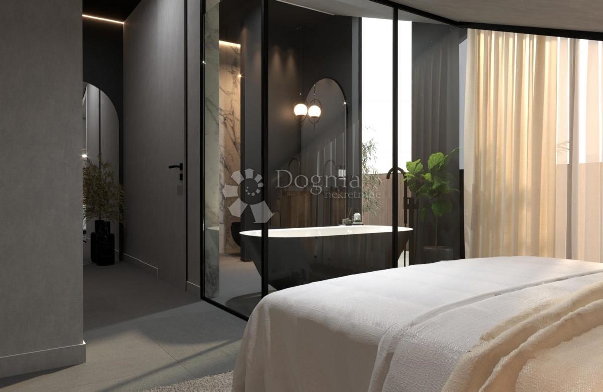 VILA OPATIJA - PENTHOUSE Z BAZENOM NA STREHI 