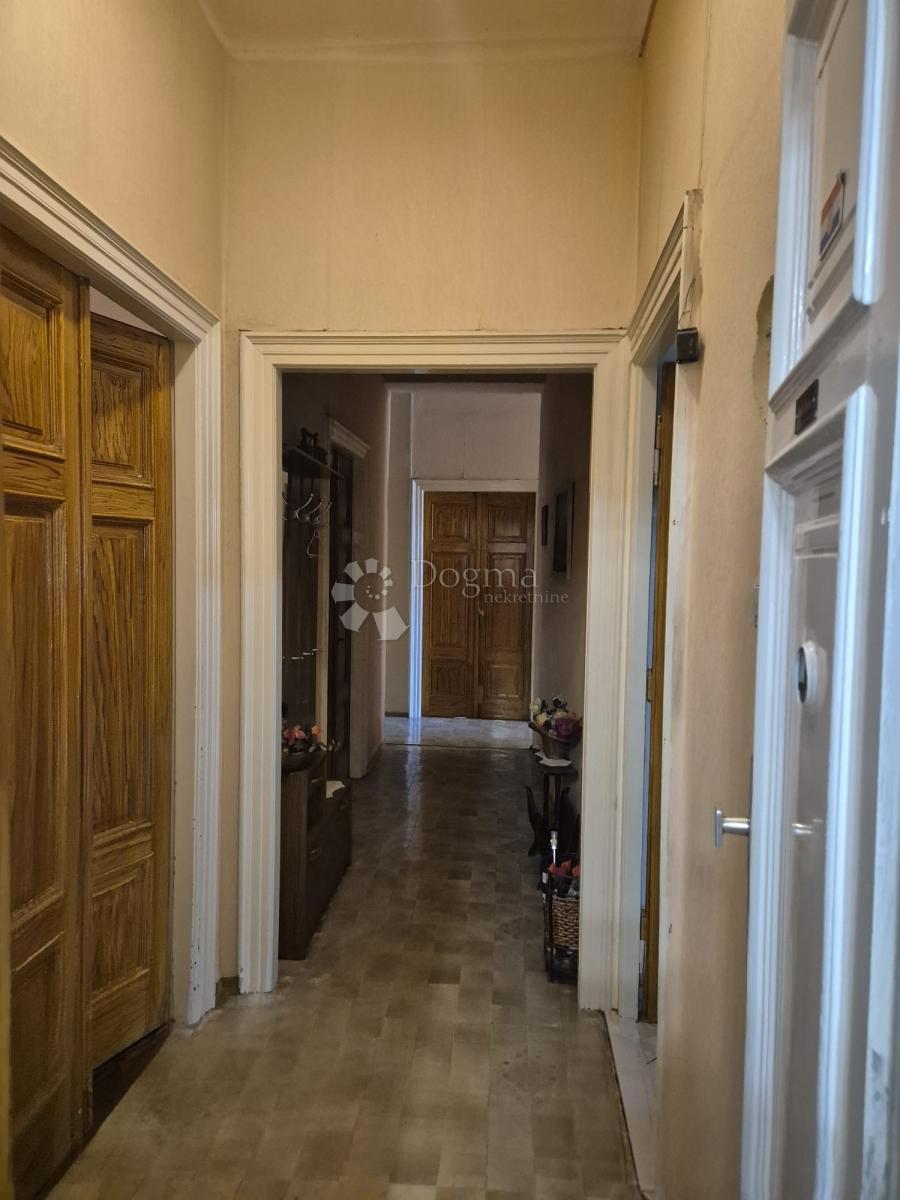 Stanovanje Grad, Split, 237,72m2