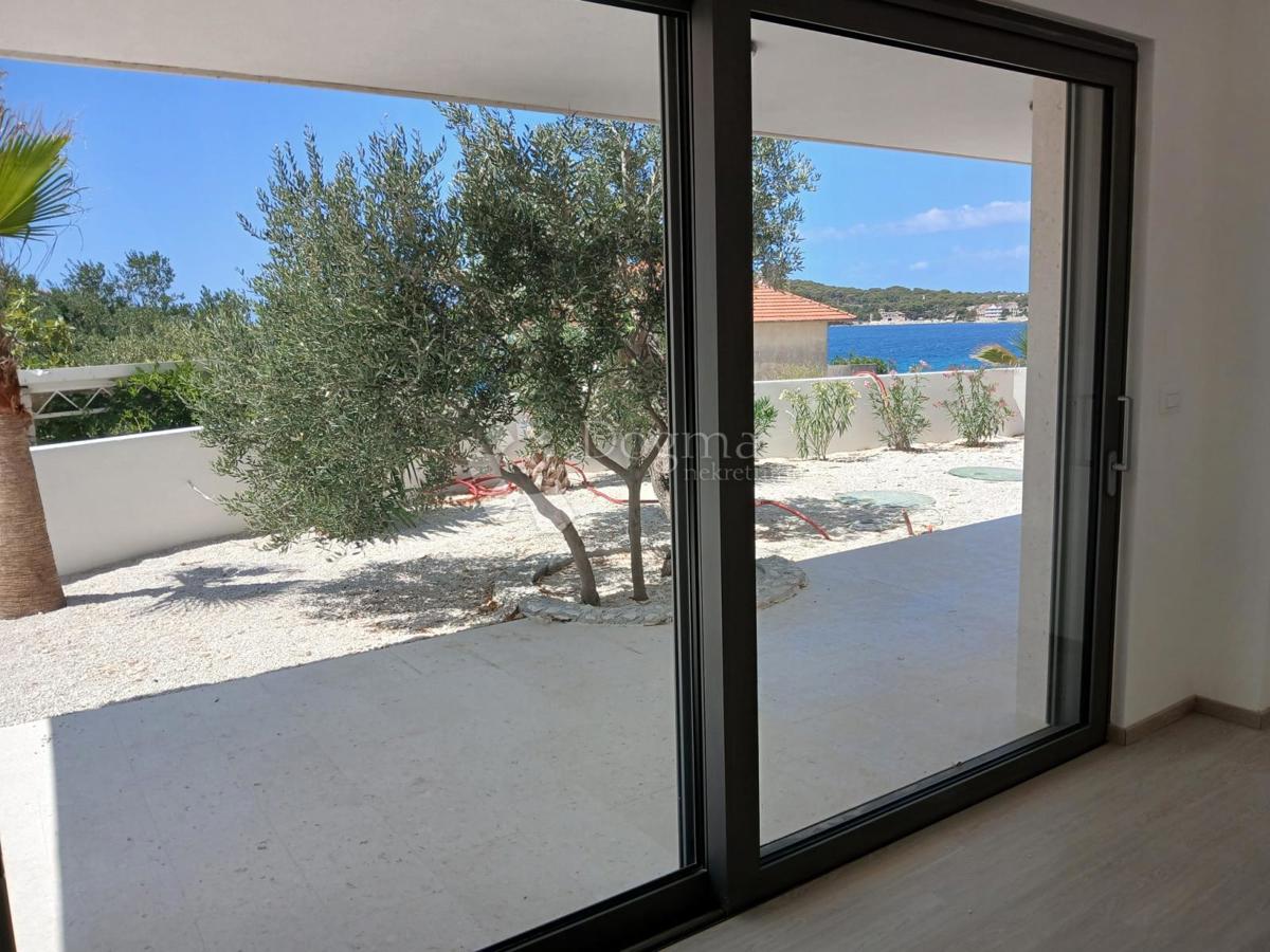 Lux Apartma Ražanj, Rogoznica