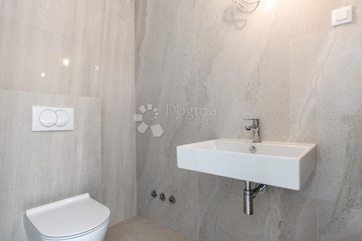 Stanovanje Pećine, Rijeka, 108,17m2