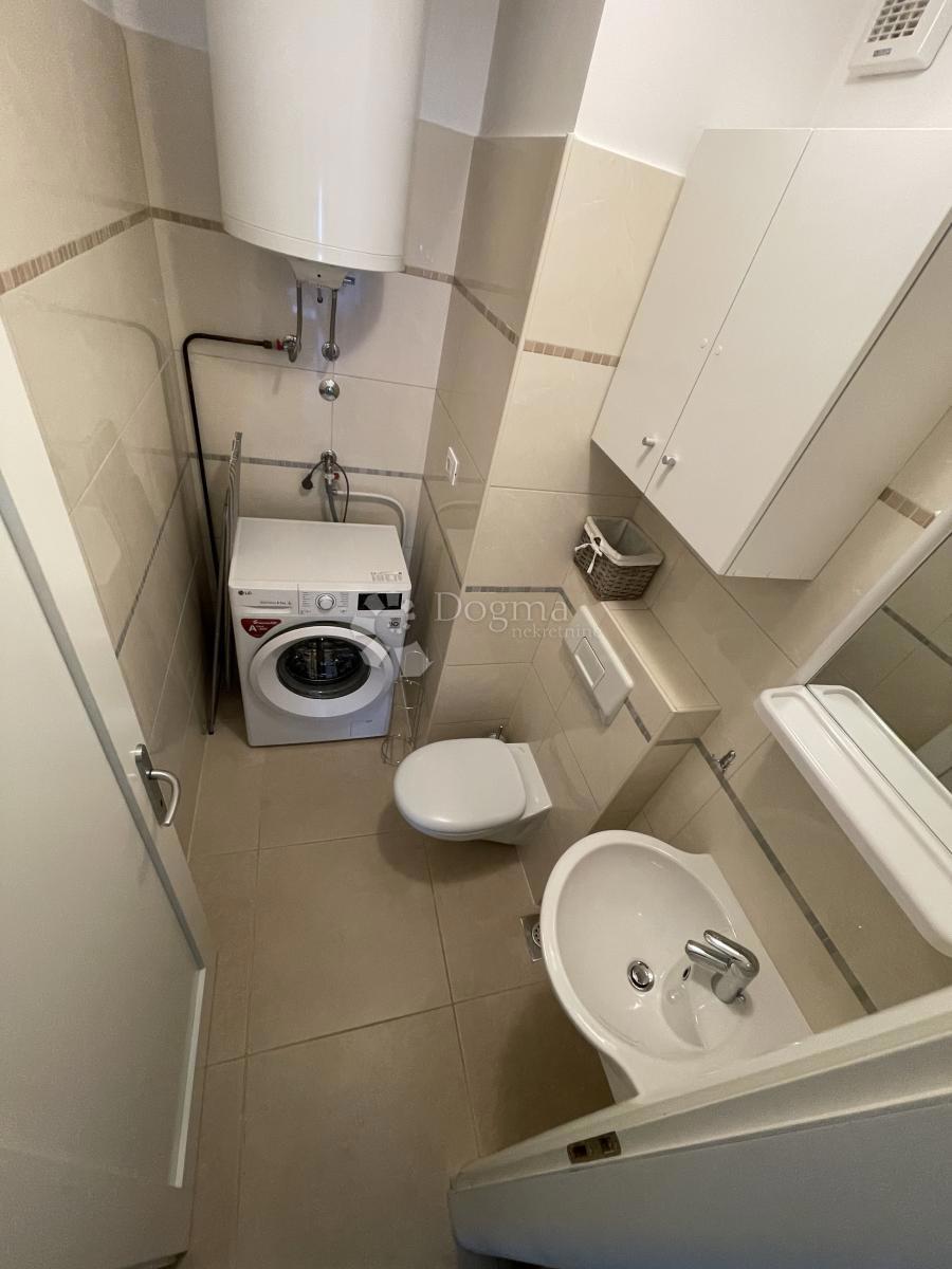 Stanovanje Banjole, Medulin, 70m2