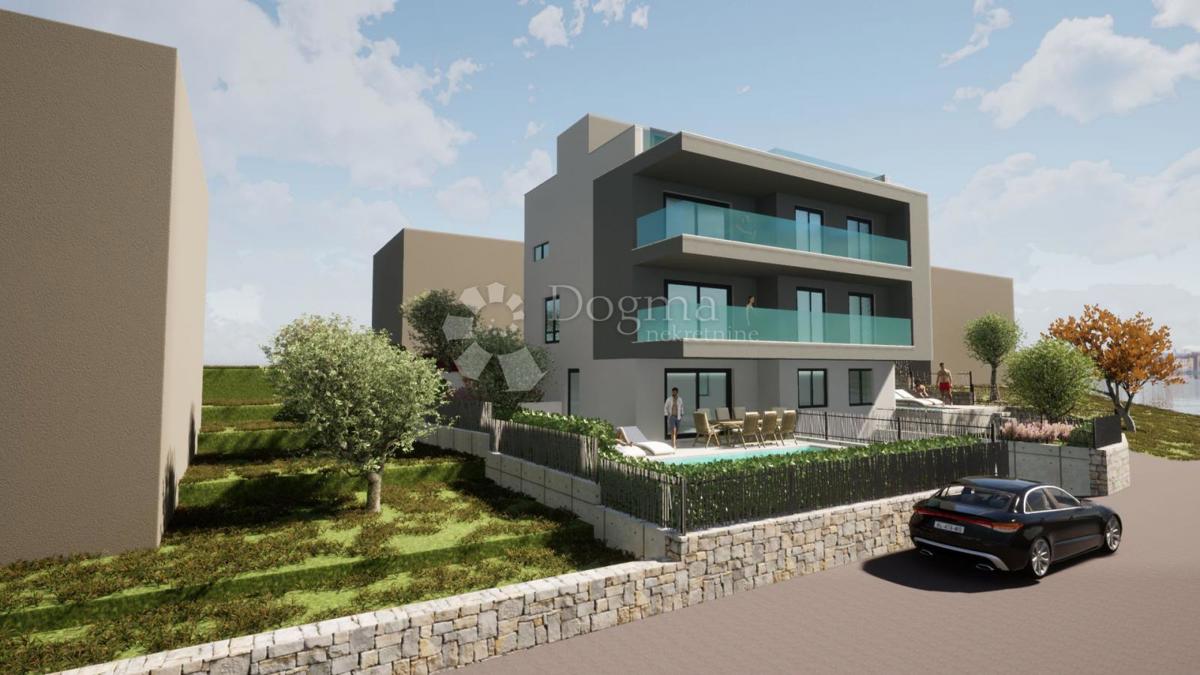 Stanovanje Okrug Gornji, Okrug, 150m2