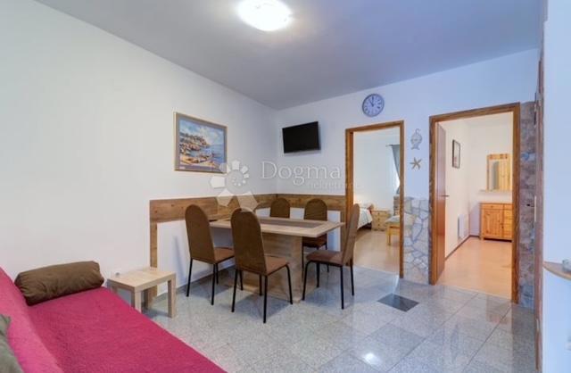 Hiša Senj, 170m2