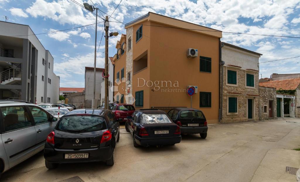 Hiša Vodice, Centar, 300m2