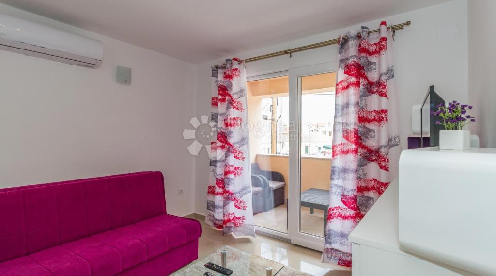 Hiša Vodice, Centar, 300m2