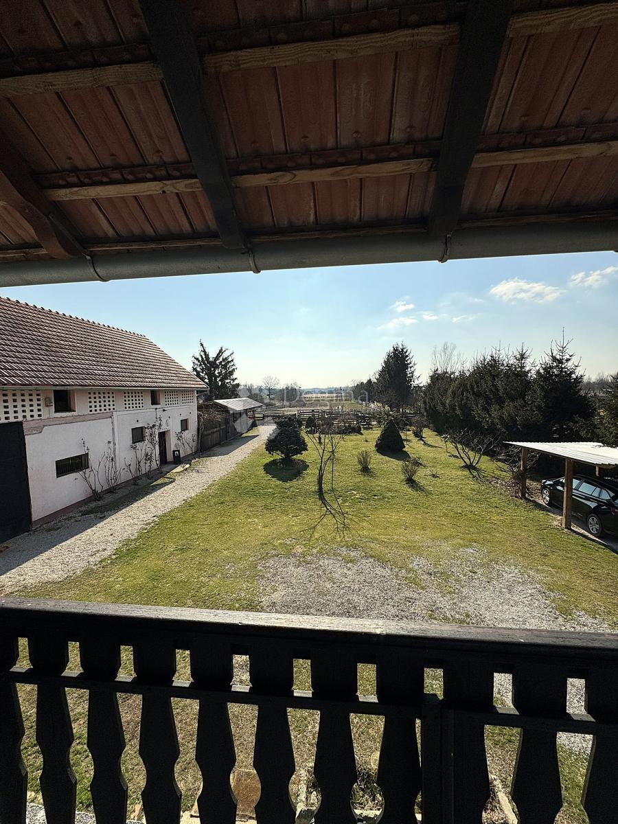Hiša Konak, Vrbovec, 240m2