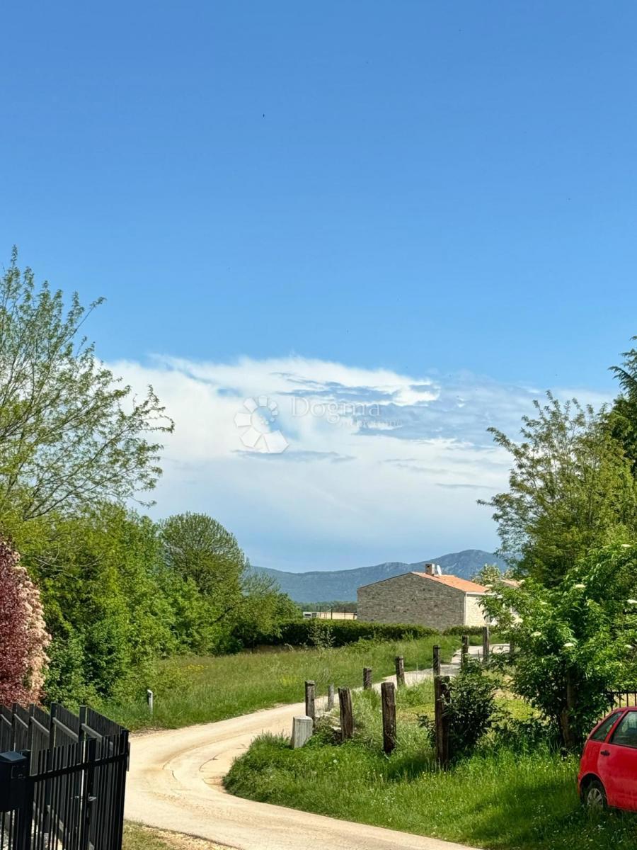 Zazidljivo zemljišče Labin, 1.656m2