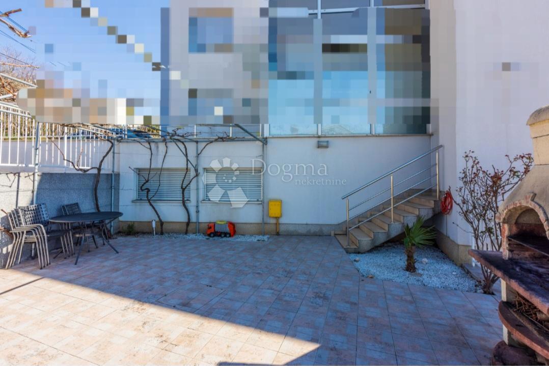 Apartma Crikvenica, 80m2