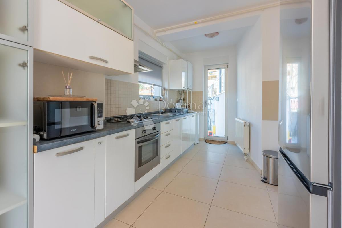 Apartma Crikvenica, 80m2