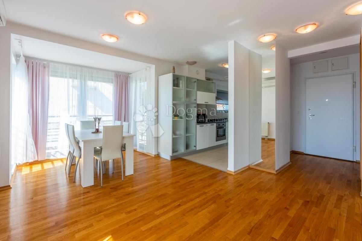 Apartma Crikvenica, 80m2