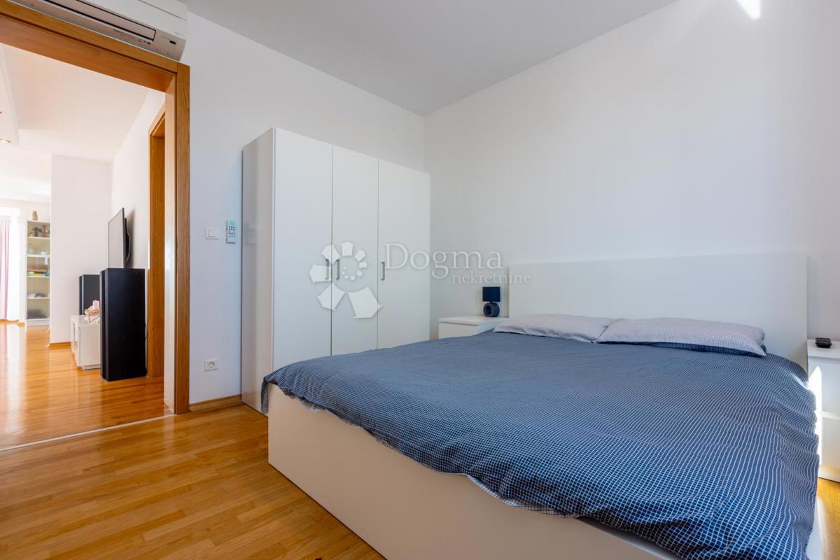 Apartma Crikvenica, 80m2
