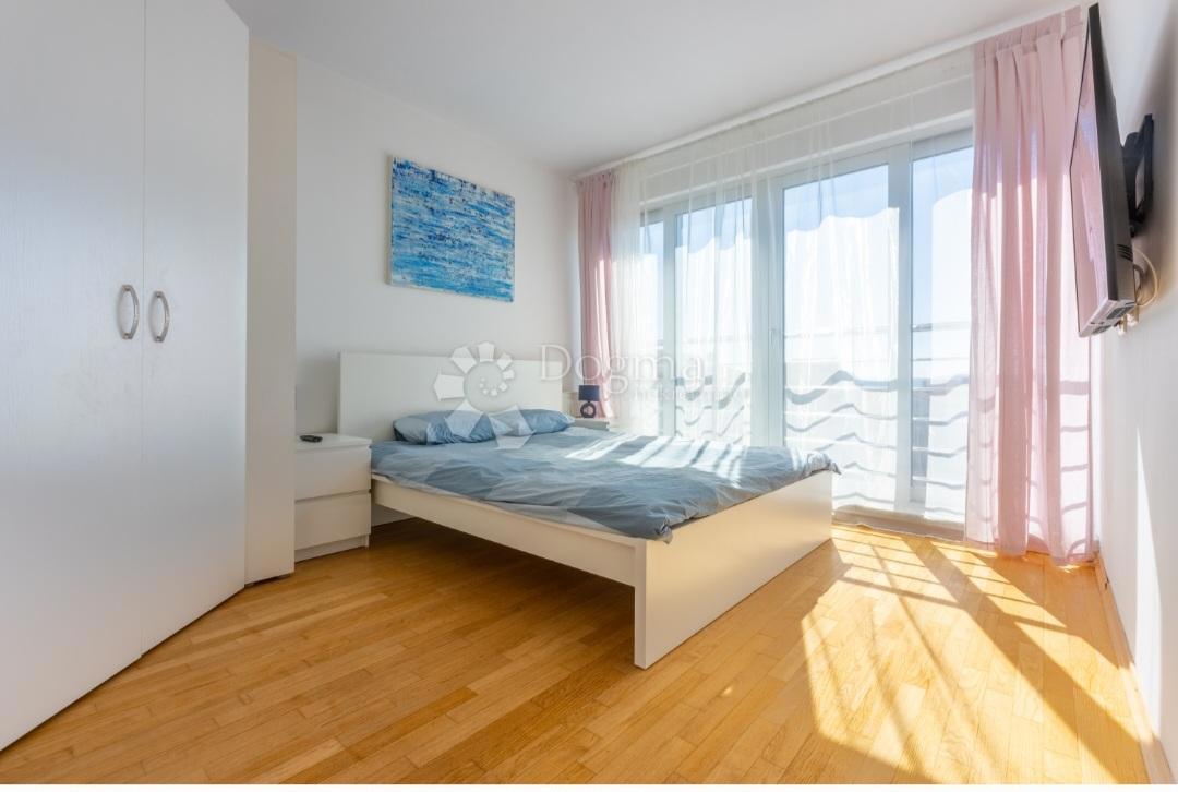 Apartma Crikvenica, 80m2
