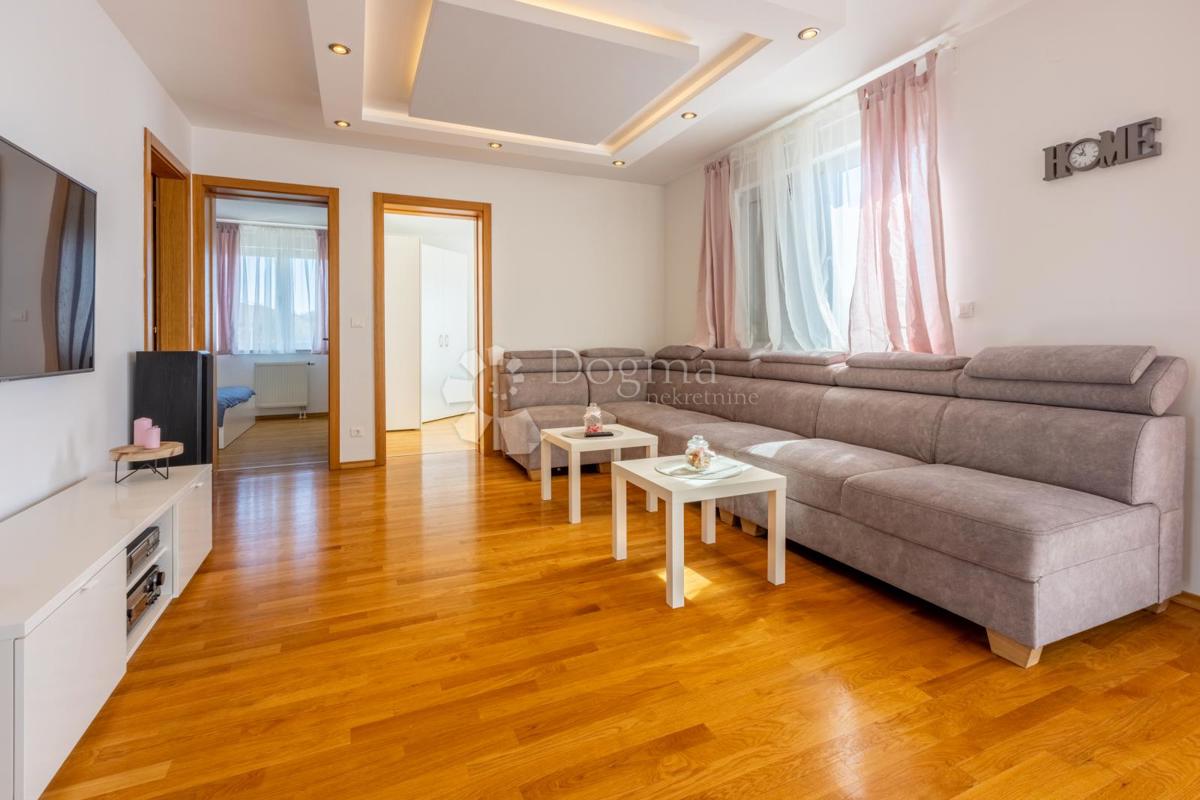 Apartma Crikvenica, 80m2