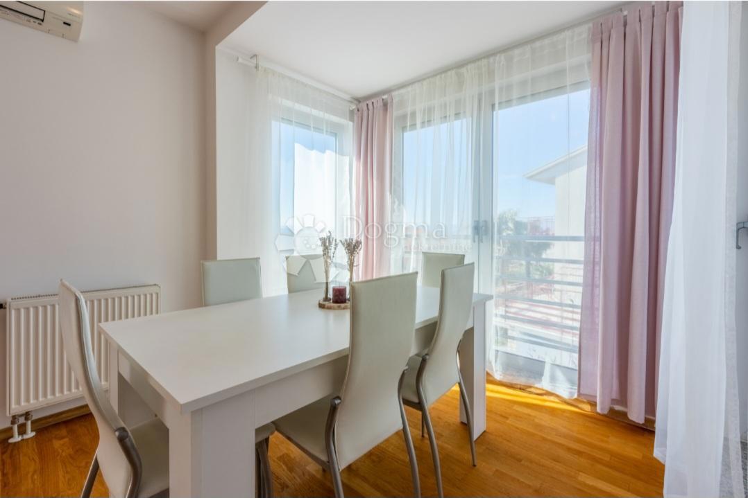 Apartma Crikvenica, 80m2
