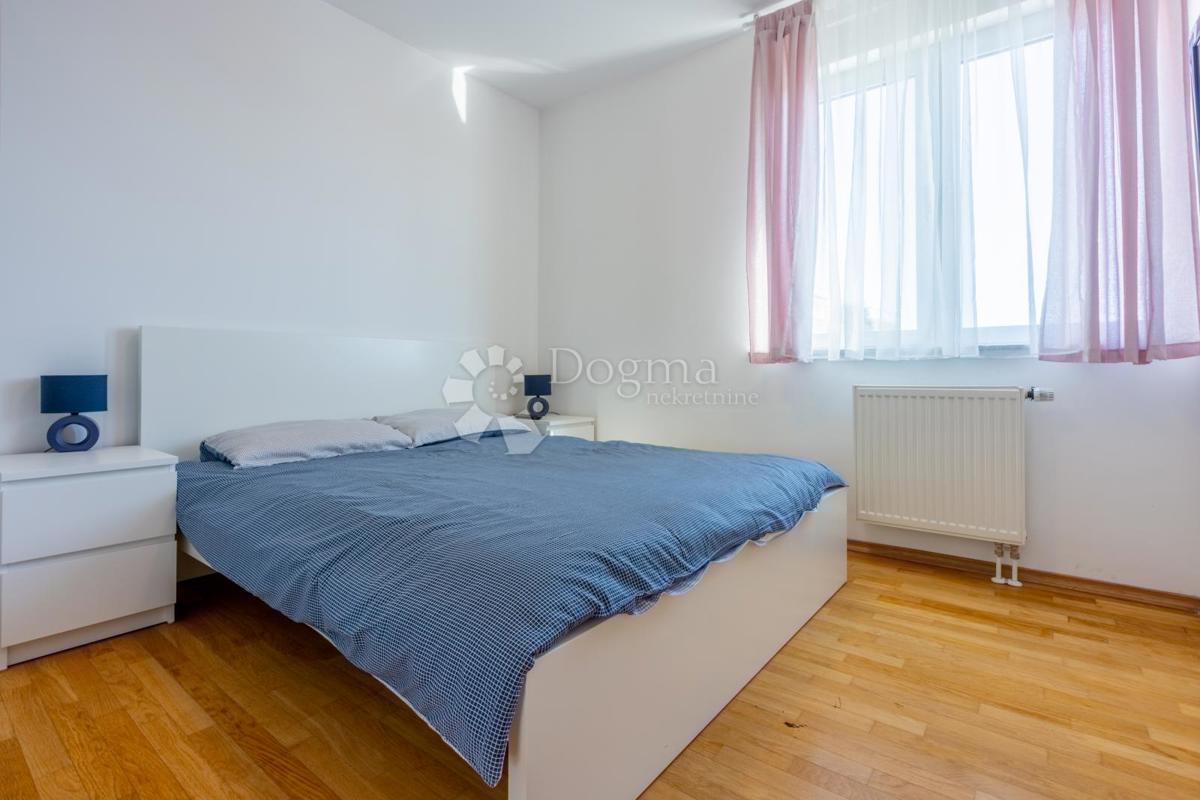 Apartma Crikvenica, 80m2