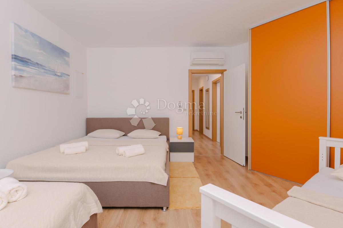 Hiša Ugljan, Preko, 172,32m2