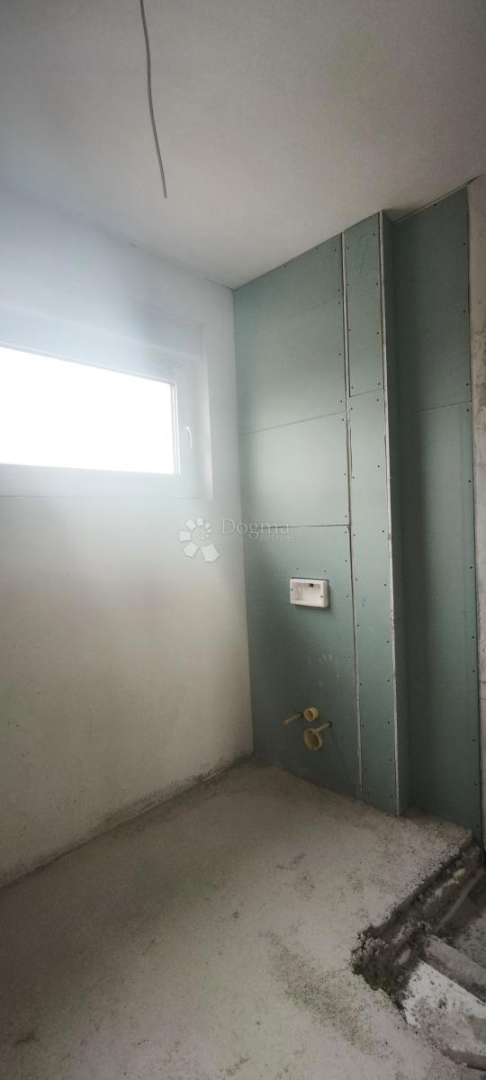 Stanovanje Povljana, 82,90m2