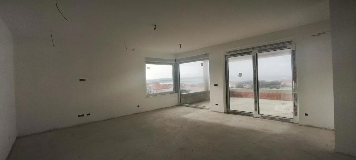 Stanovanje Povljana, 82,90m2