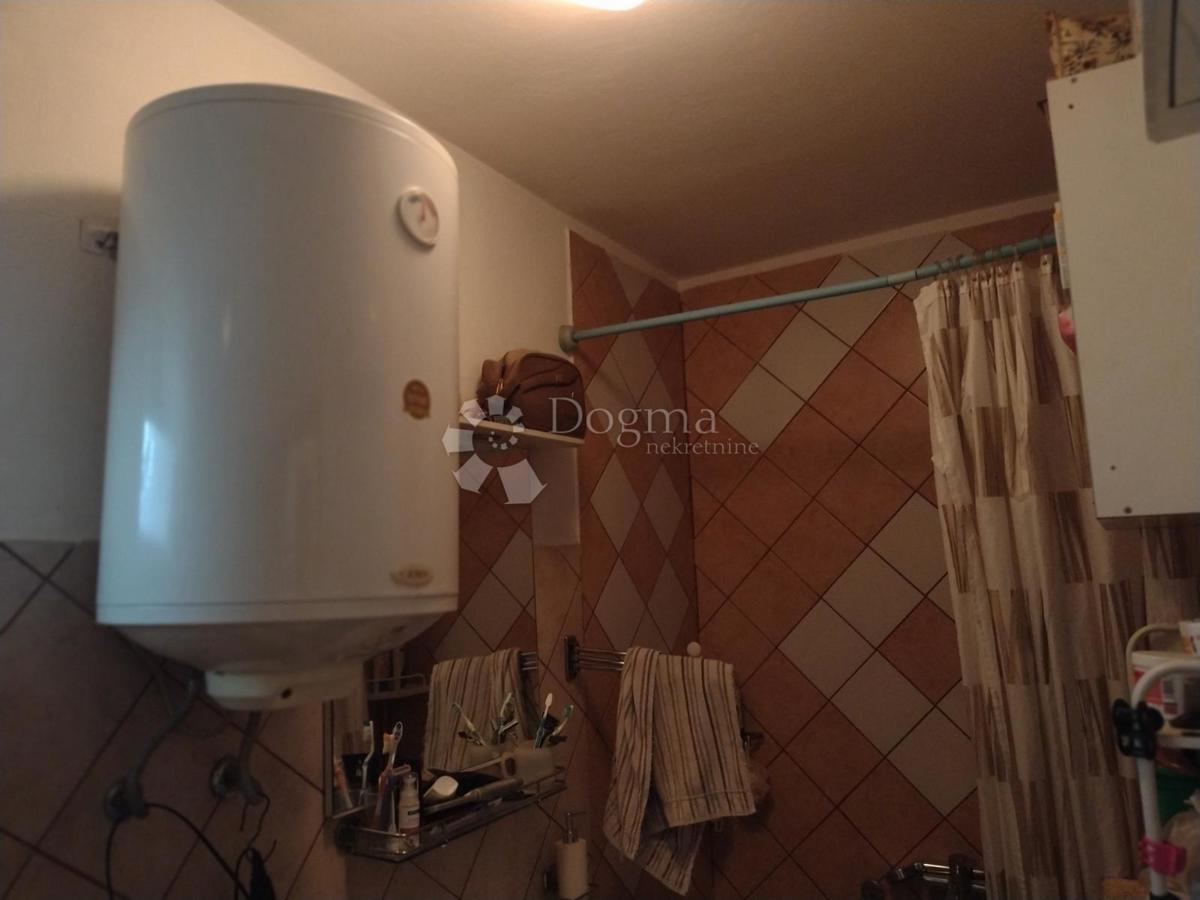 Hiša Donja Čemernica, Topusko, 100m2