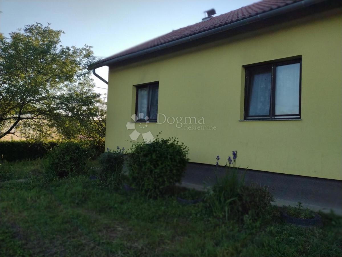 Hiša Donja Čemernica, Topusko, 100m2