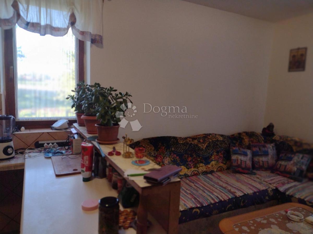 Hiša Donja Čemernica, Topusko, 100m2