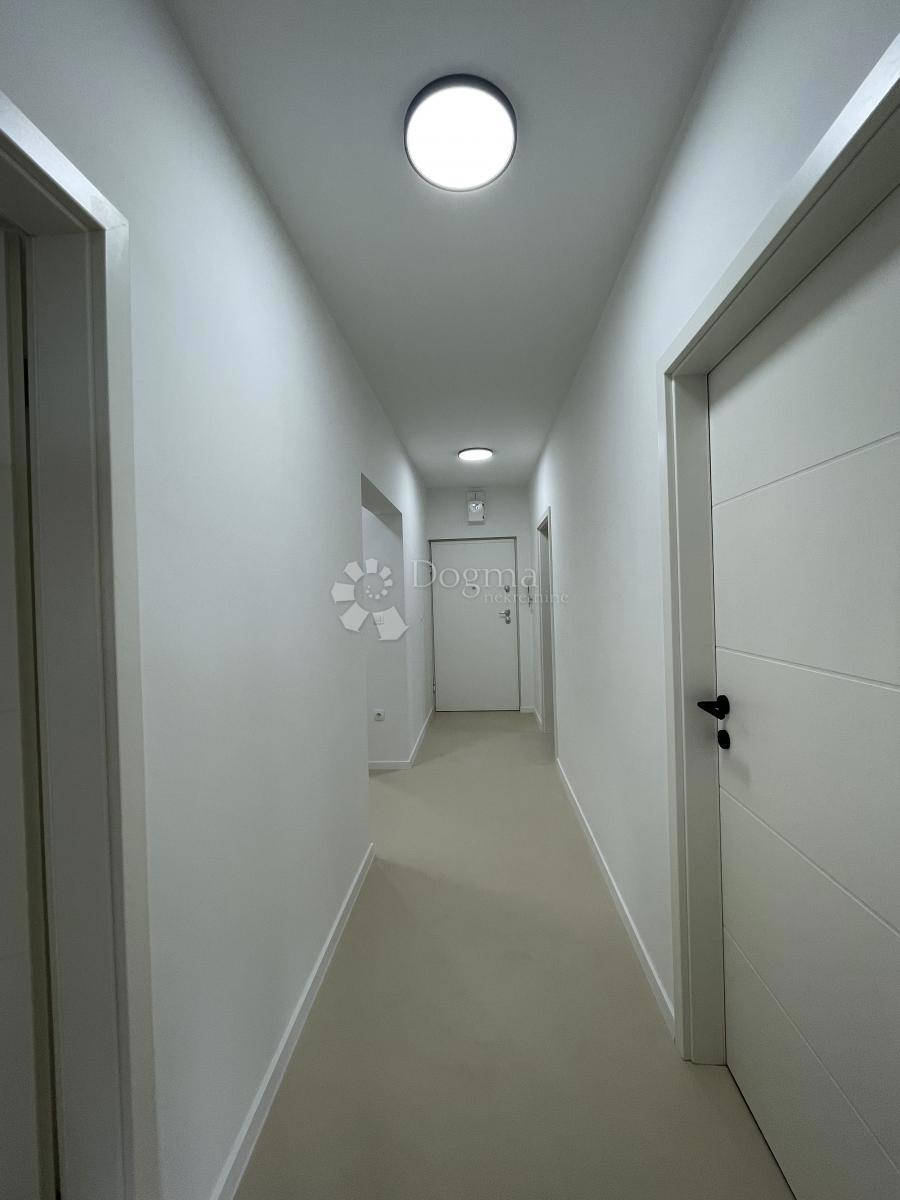 Stanovanje Krimeja, Rijeka, 67,22m2