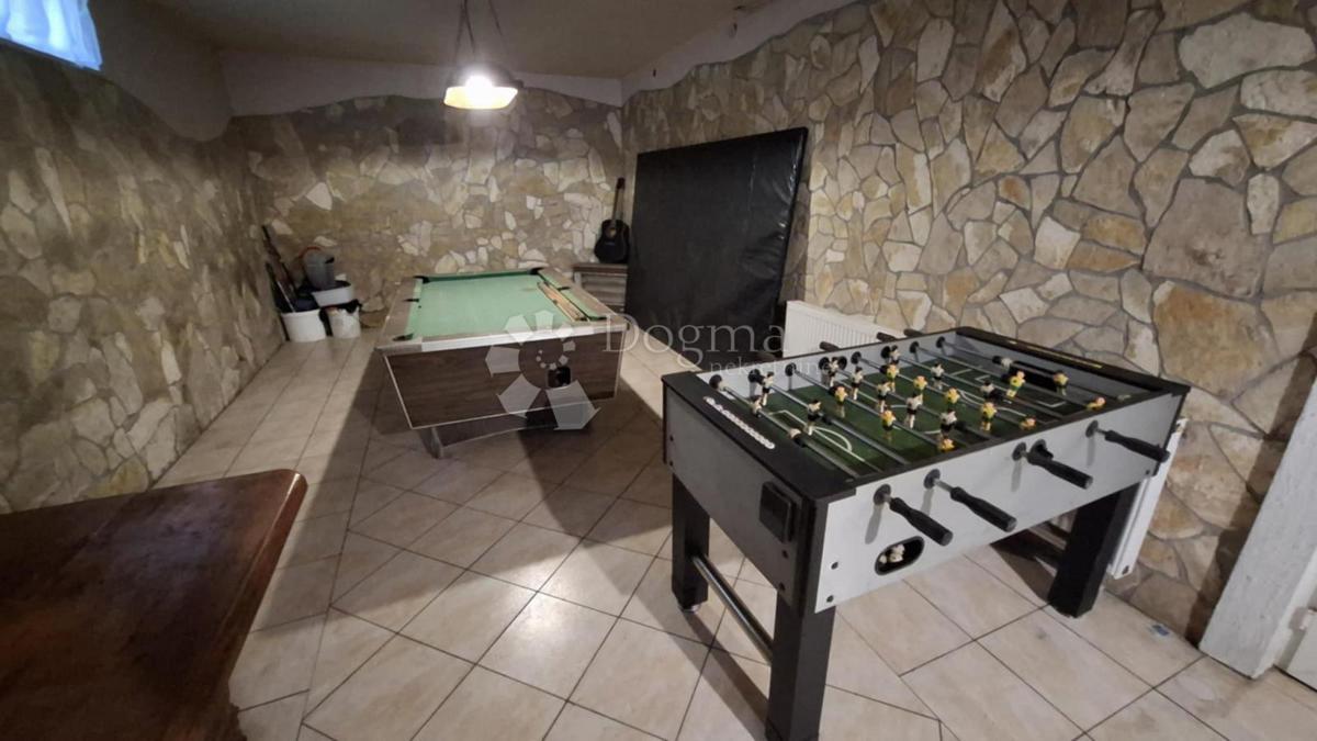 Poslovni prostor Hallers, Varaždin, 250m2