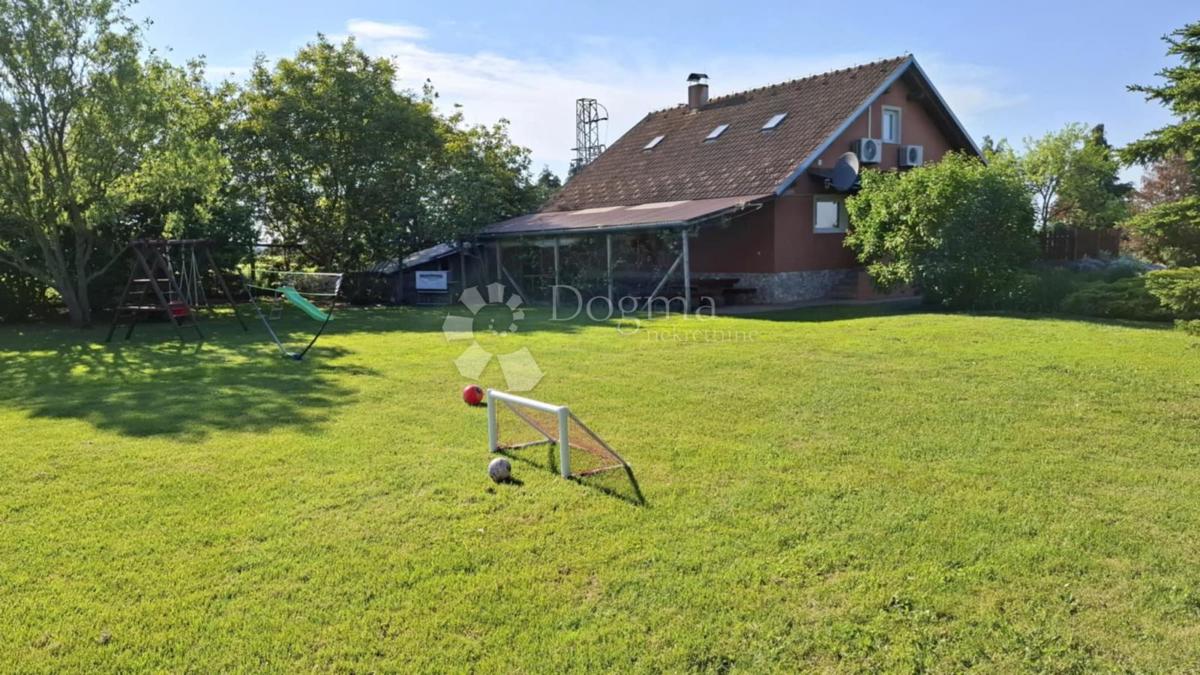 Poslovni prostor Hallers, Varaždin, 250m2
