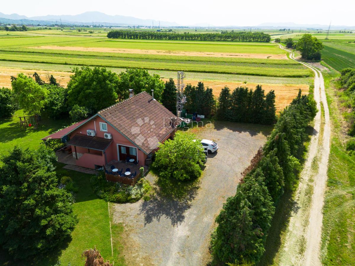 Poslovni prostor Hallers, Varaždin, 250m2