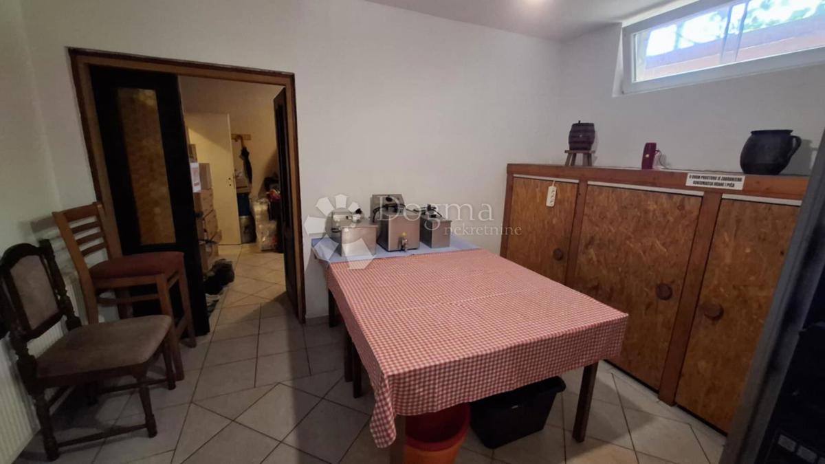 Poslovni prostor Hallers, Varaždin, 250m2