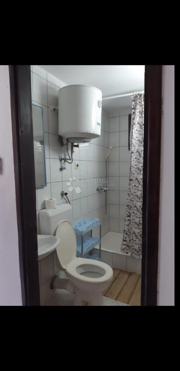Hiša Cesarica, Karlobag, 105m2