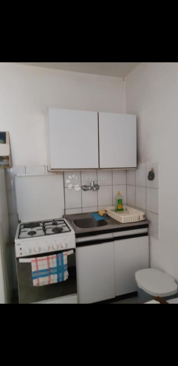 Hiša Cesarica, Karlobag, 105m2