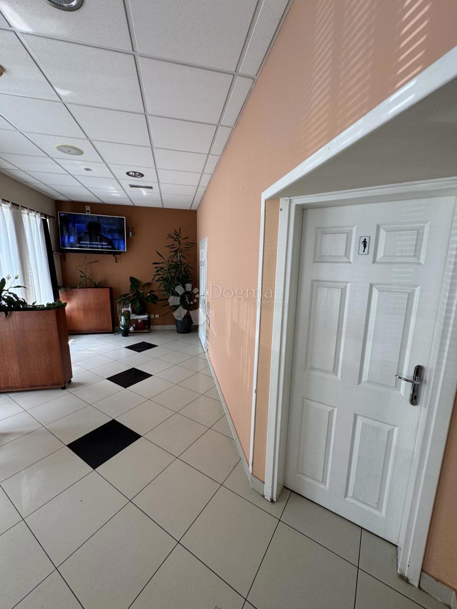 Poslovni prostor Črešnjevec, Tuhelj, 312,27m2