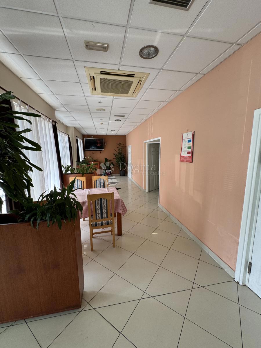 Poslovni prostor Črešnjevec, Tuhelj, 312,27m2