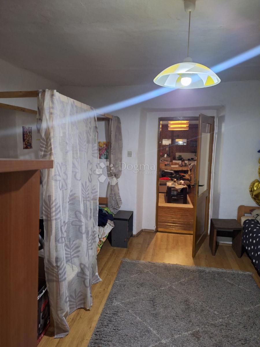 Hiša Ilok, 426m2