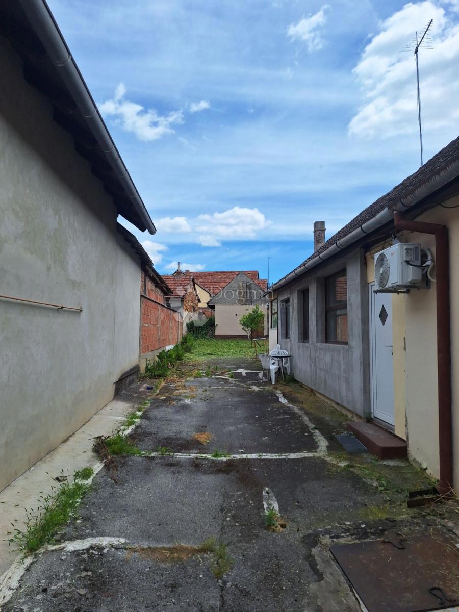 Hiša Ilok, 426m2