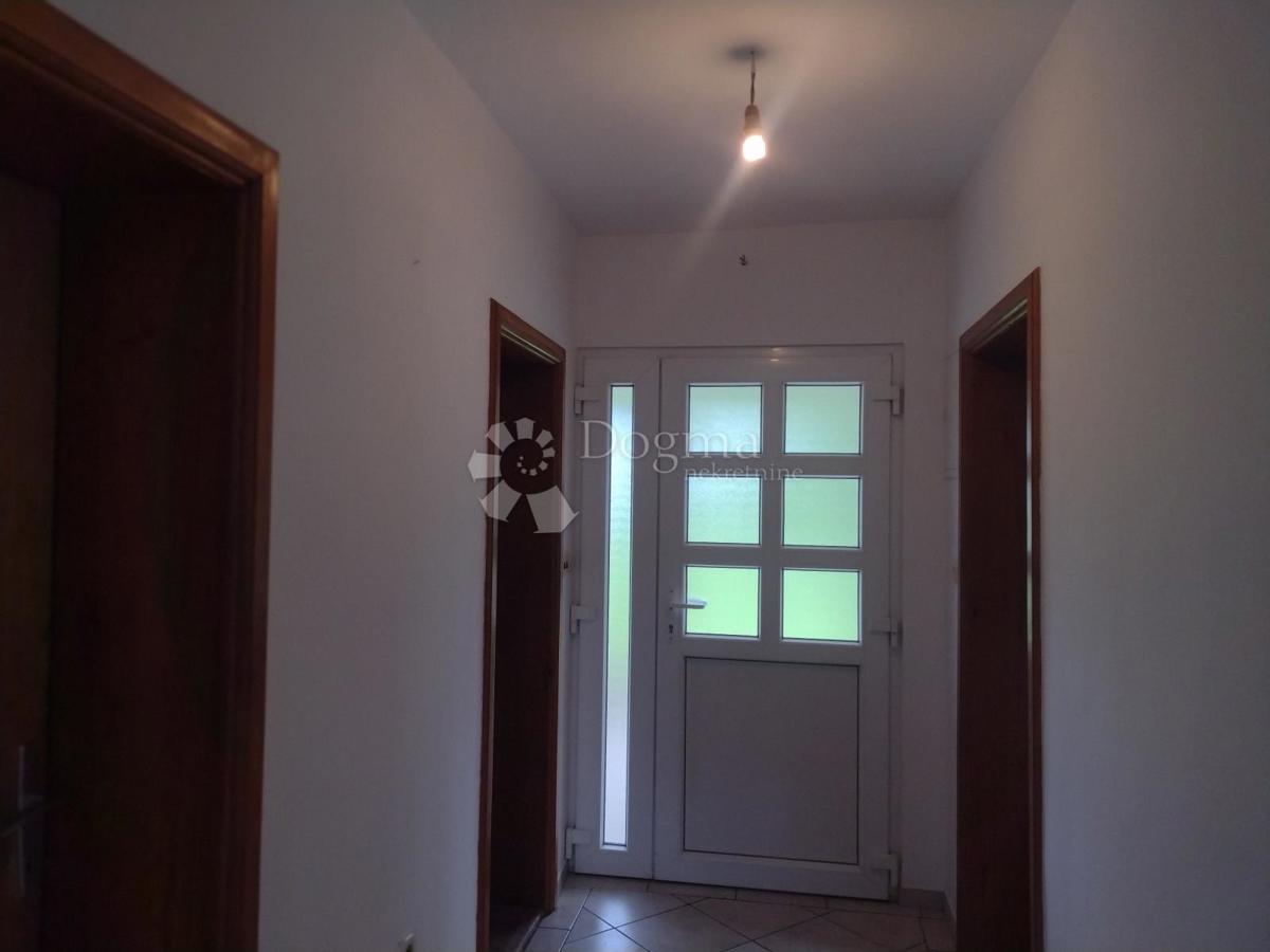 Hiša Tušilović, Karlovac - Okolica, 100m2