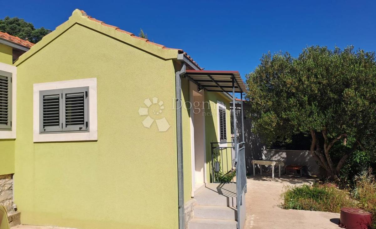 Slovensko – Mediteranski bonbonček – dve stanovanjski enoti!